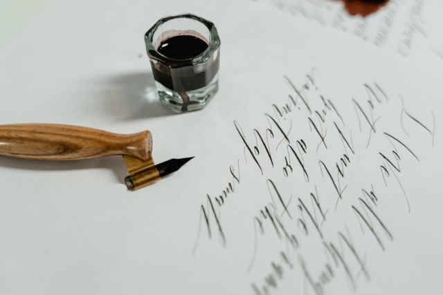 Monotype Corsiva History, Uses, Alternatives & Licensing